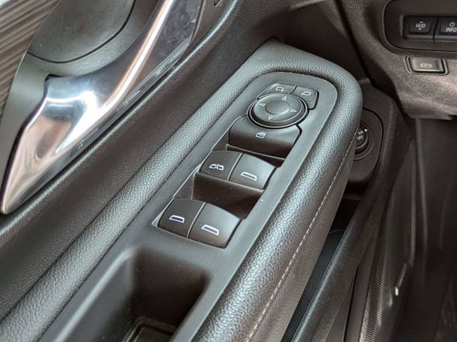 Used 2022 GMC Terrain SLT w/ Infotainment Package II FWD image 23