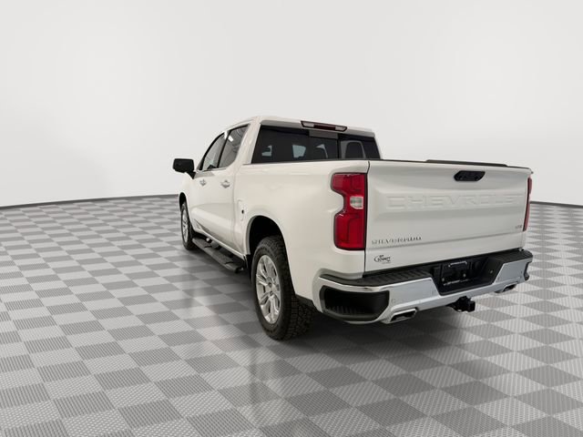 Used 2022 Chevrolet Silverado 1500 LTZ w/ LTZ Premium Package AWD/4WD image 9