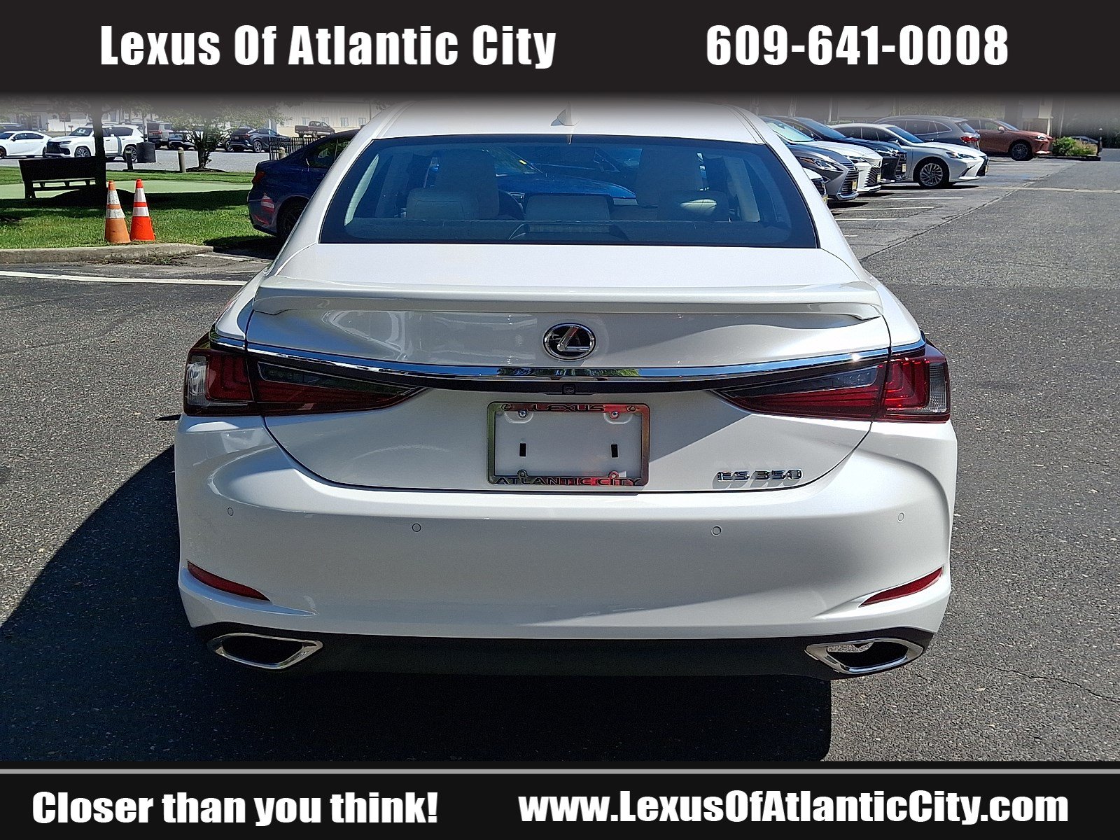 Used 2025 Lexus ES 350 w/ Premium Package FWD image 5