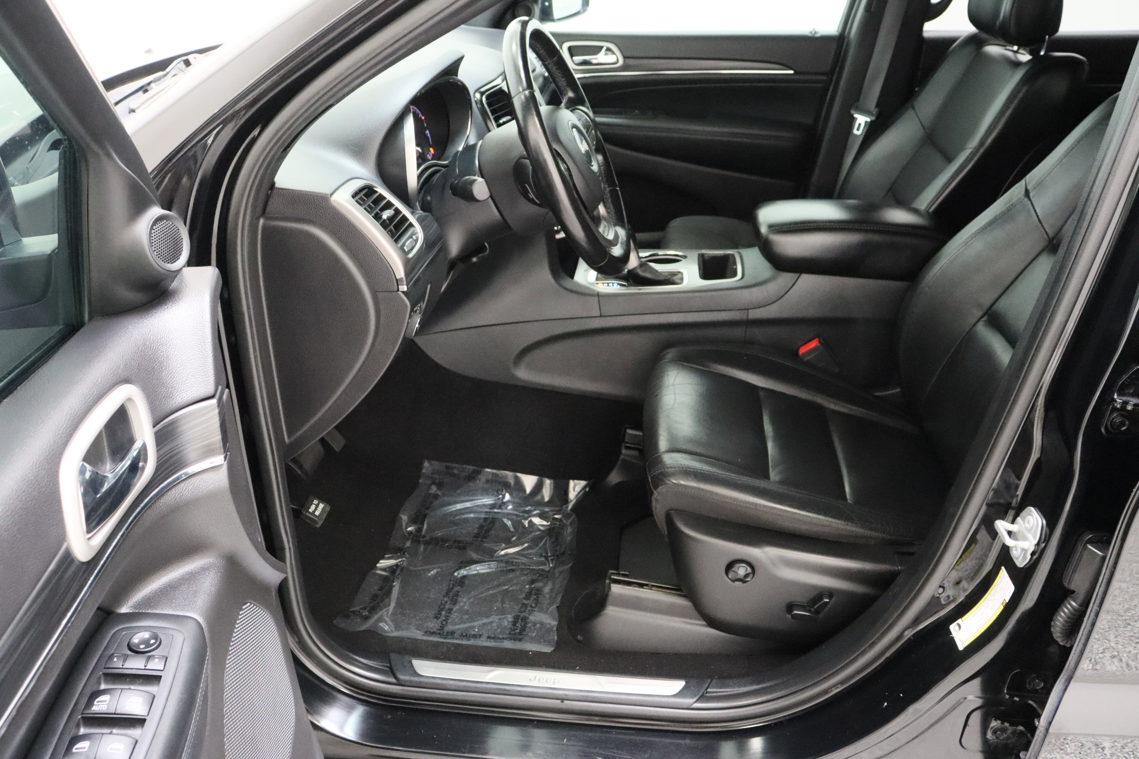 Used 2020 Jeep Grand Cherokee Limited image 14