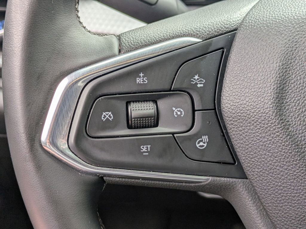 Used 2025 Chevrolet Trax LT w/ LT Convenience Package image 20