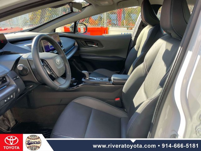 Used 2023 Toyota Prius XLE AWD/4WD image 15