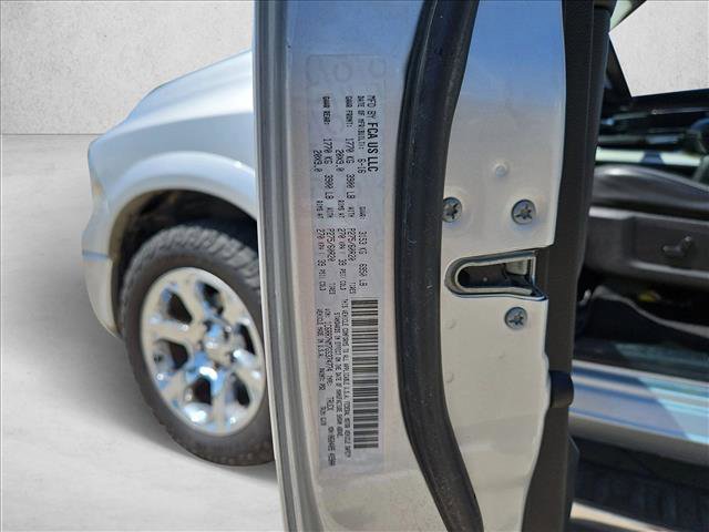 Used 2016 RAM 1500 Laramie w/ Convenience Group AWD/4WD image 24