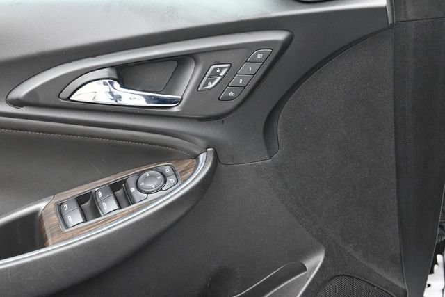 Used 2024 Chevrolet Malibu LT FWD image 17