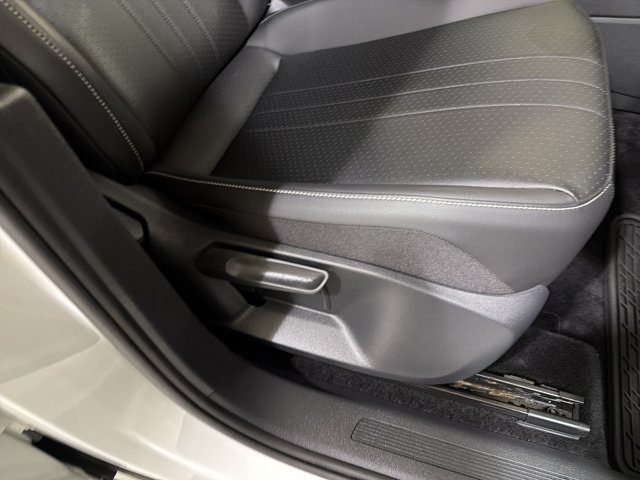 Certified 2024 Volkswagen Tiguan SE AWD/4WD image 37