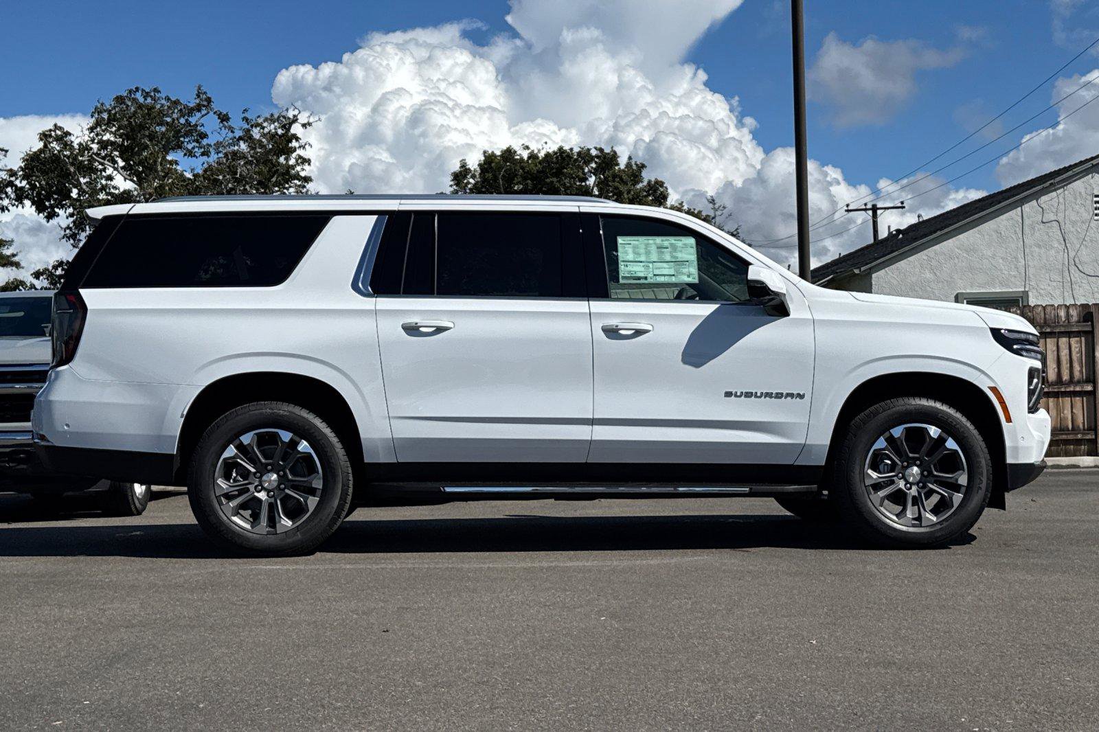 New 2026 Chevrolet Suburban LT w/ Comfort Package image 3