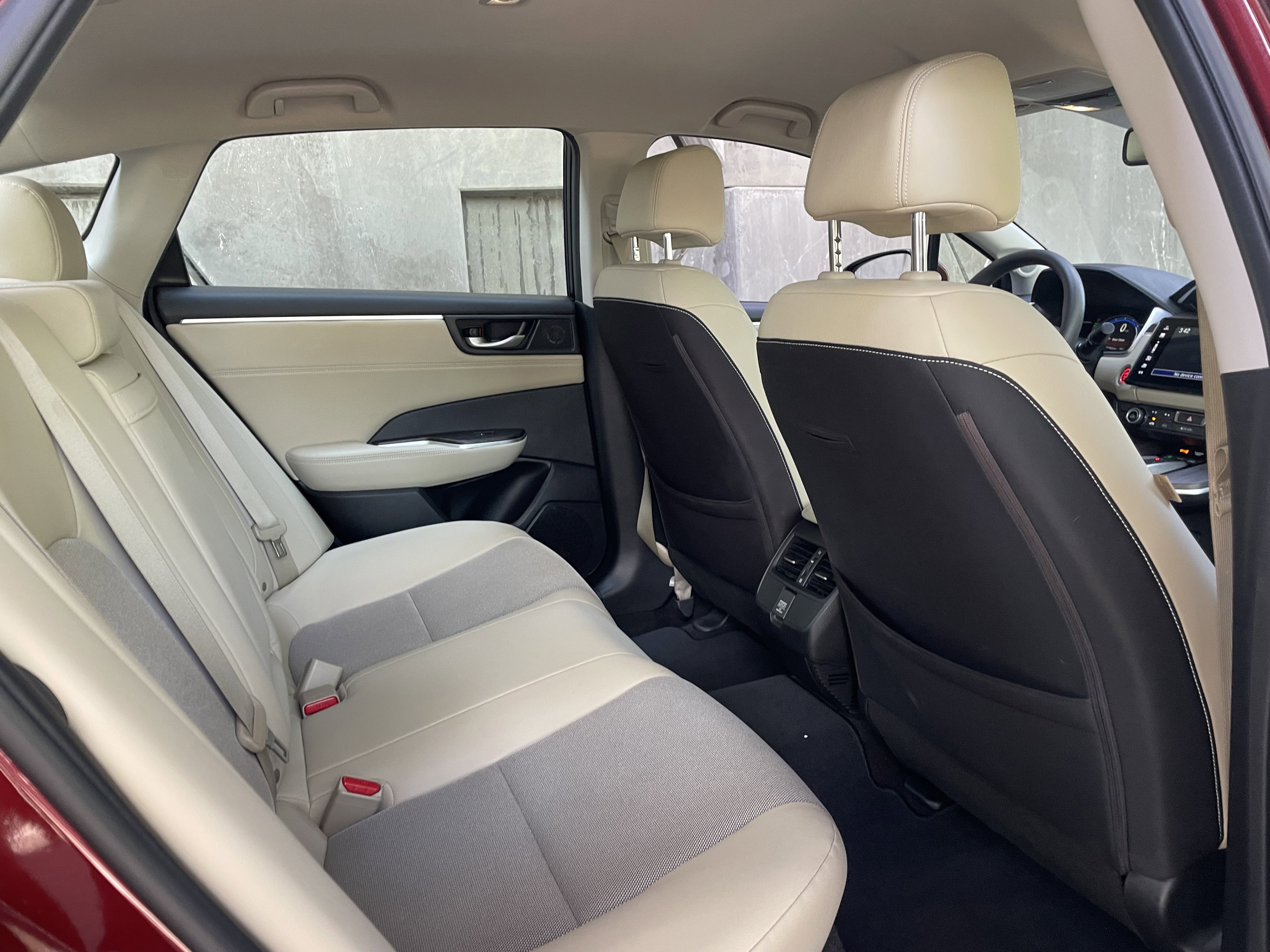 Used 2018 Honda Clarity Plug-In Hybrid image 12
