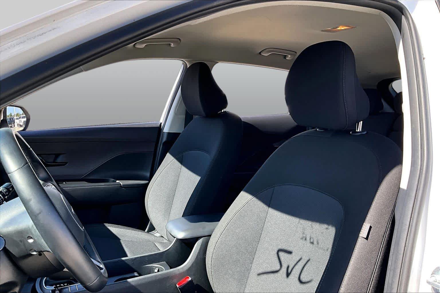 Certified 2025 Hyundai Kona SEL AWD/4WD image 8