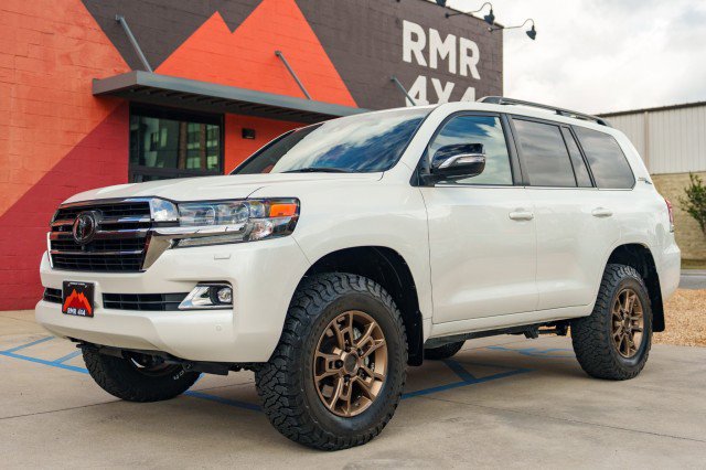 Used 2021 Toyota Land Cruiser Heritage Edition image 1