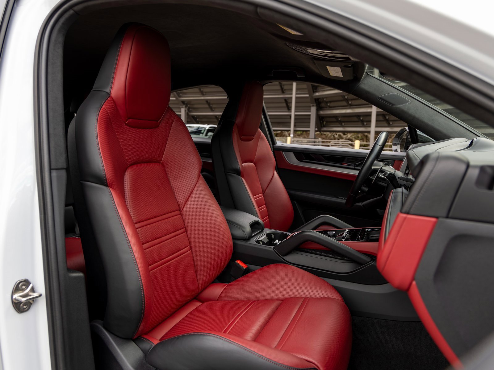 Certified 2024 Porsche Cayenne Turbo GT image 53