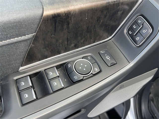 Used 2024 Ford F250 Lariat w/ Black Appearance Package image 13