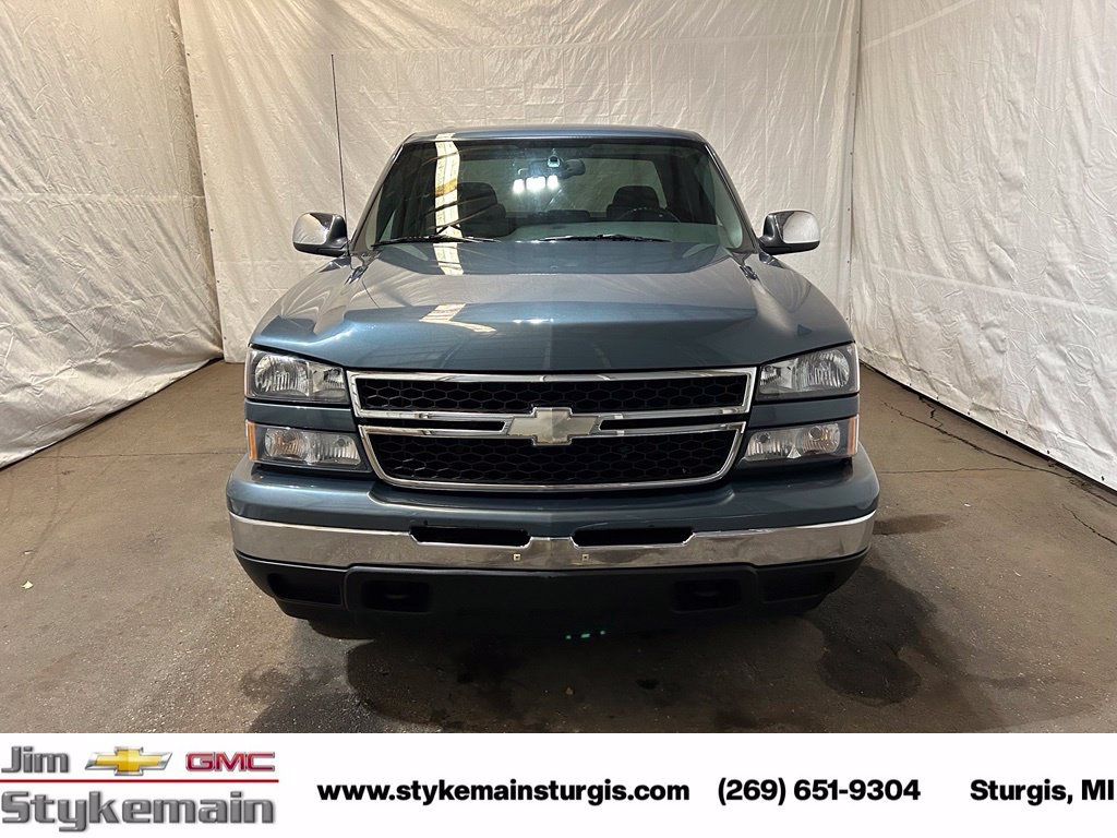 Used 2006 Chevrolet Silverado 1500 LS w/ Chrome Exterior Package AWD/4WD image 10