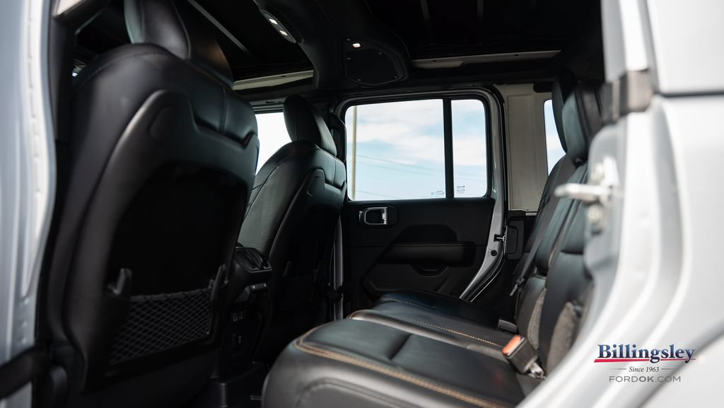 Used 2024 Jeep Wrangler Unlimited Sahara AWD/4WD image 8