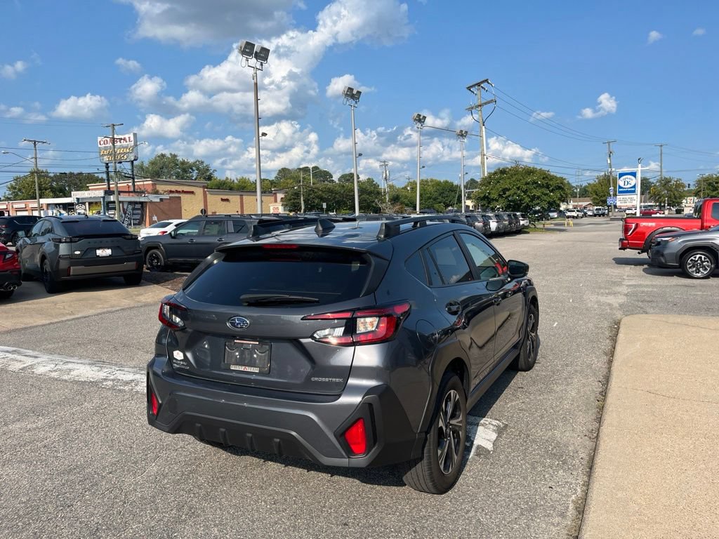 Used 2024 Subaru Crosstrek 2.0i Premium AWD/4WD image 4