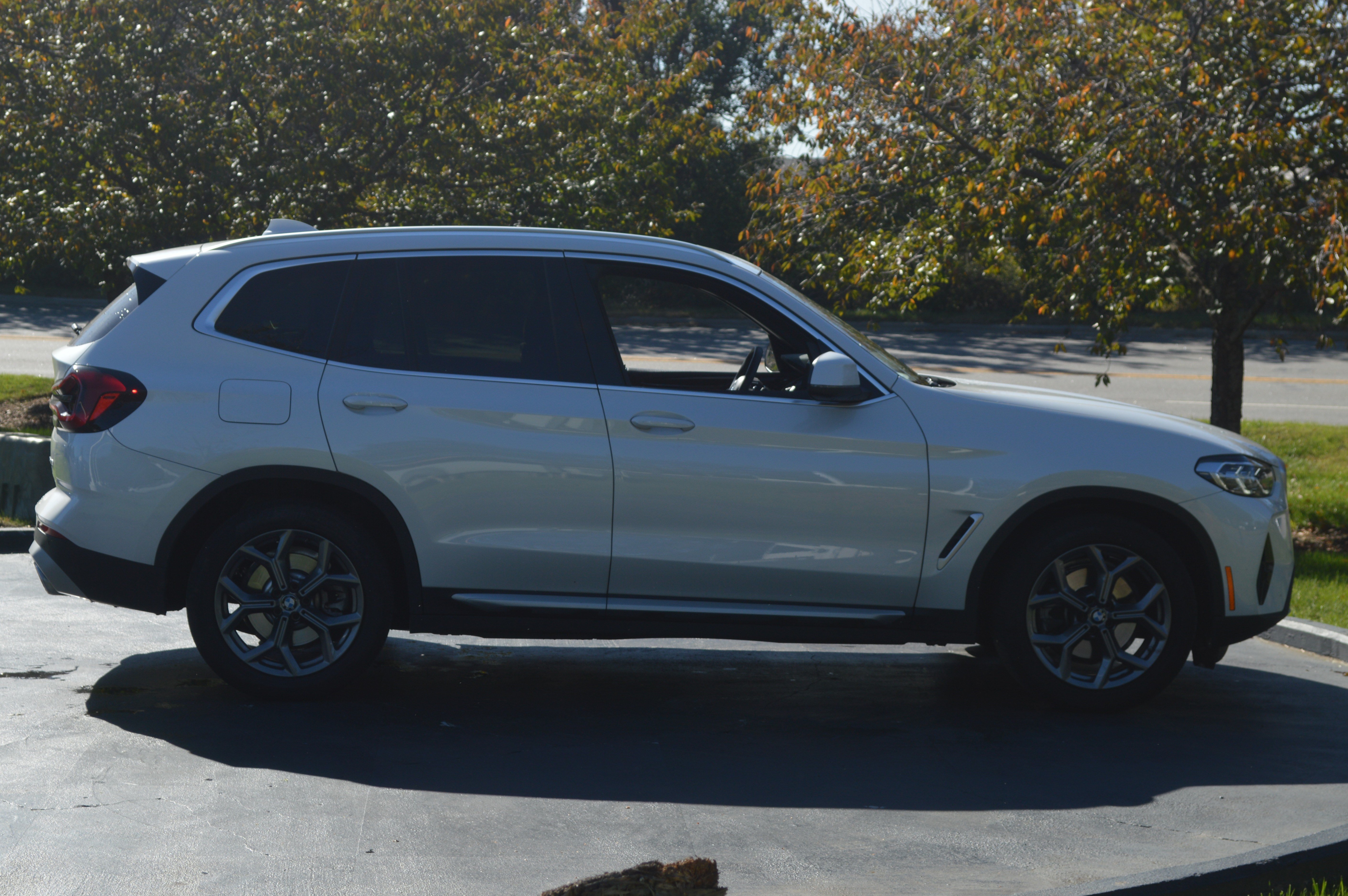 Certified 2024 BMW X3 sDrive30i w/ Premium Package w/ZPA RWD image 12