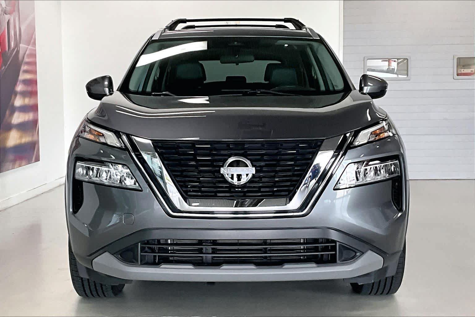 Used 2022 Nissan Rogue SV w/ SV Premium Package AWD/4WD image 6