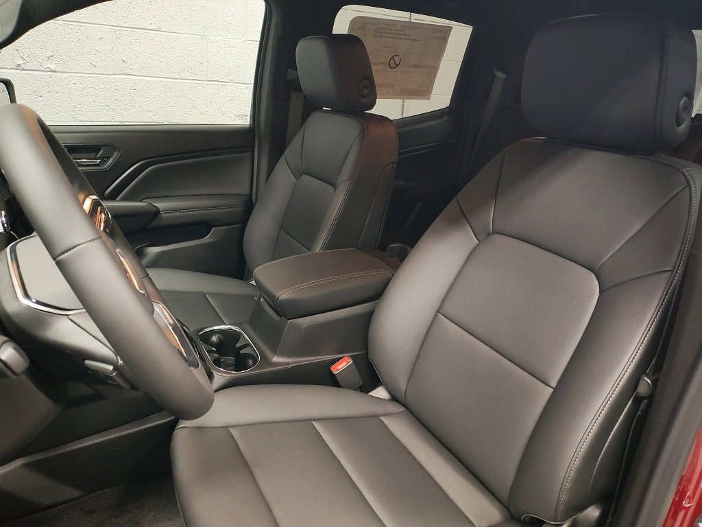 New 2026 GMC Canyon Elevation w/ Convenience Package image 24