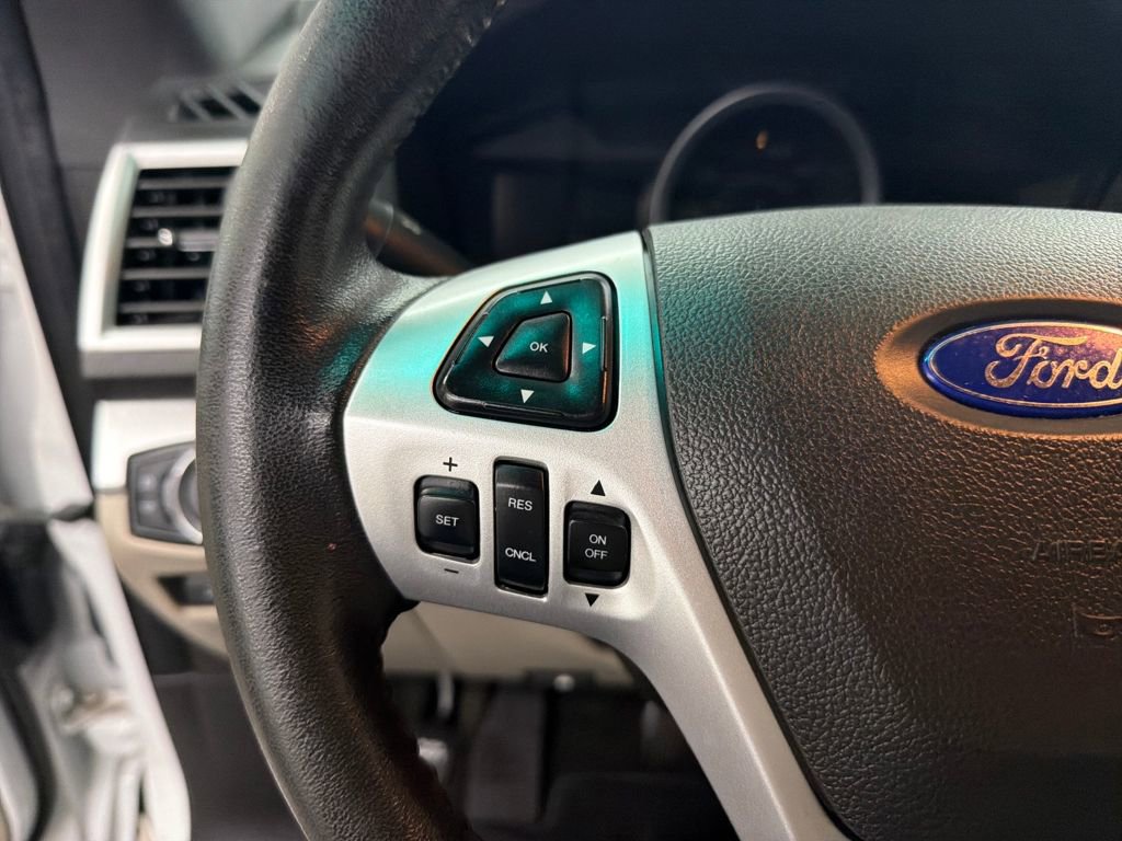 Used 2015 Ford Explorer XLT w/ Equipment Group 202A image 18