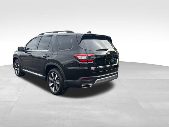 Certified 2024 Honda Pilot Elite image 3