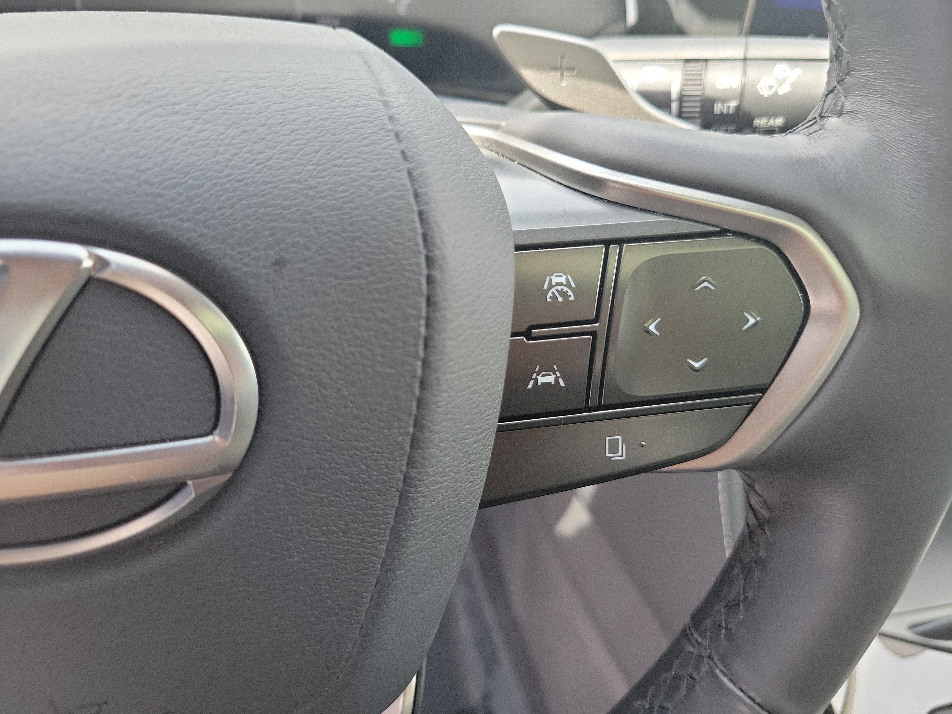 Used 2025 Lexus NX 350h AWD w/ Accessory Package (2T) image 29