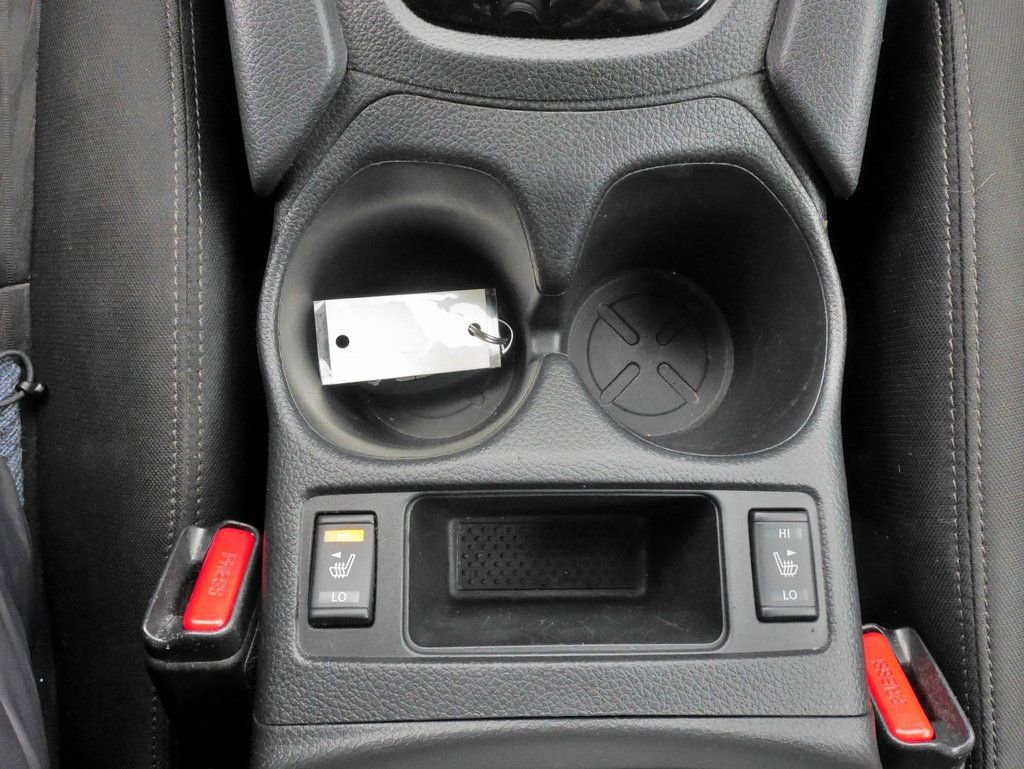 Used 2020 Nissan Rogue SV image 27