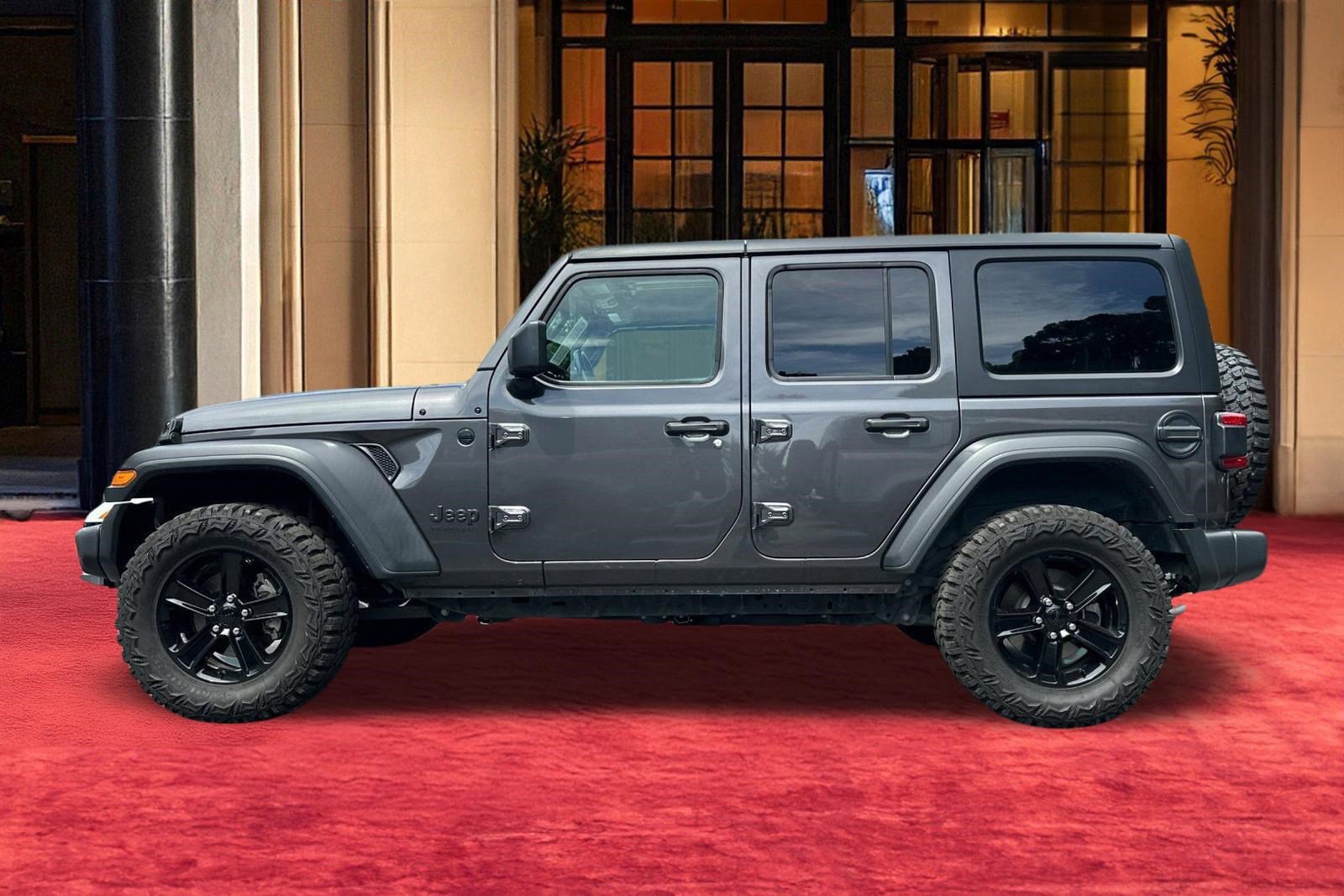 Used 2020 Jeep Wrangler Unlimited Sport AWD/4WD image 2