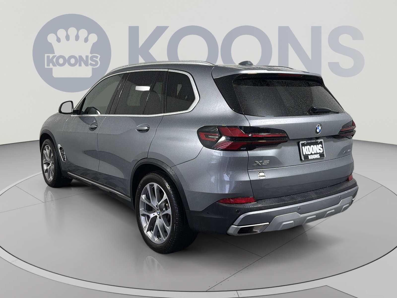 Used 2024 BMW X5 xDrive40i w/ Premium Package AWD/4WD image 4