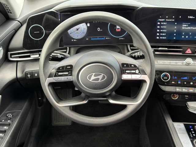Used 2024 Hyundai Elantra SEL FWD image 23