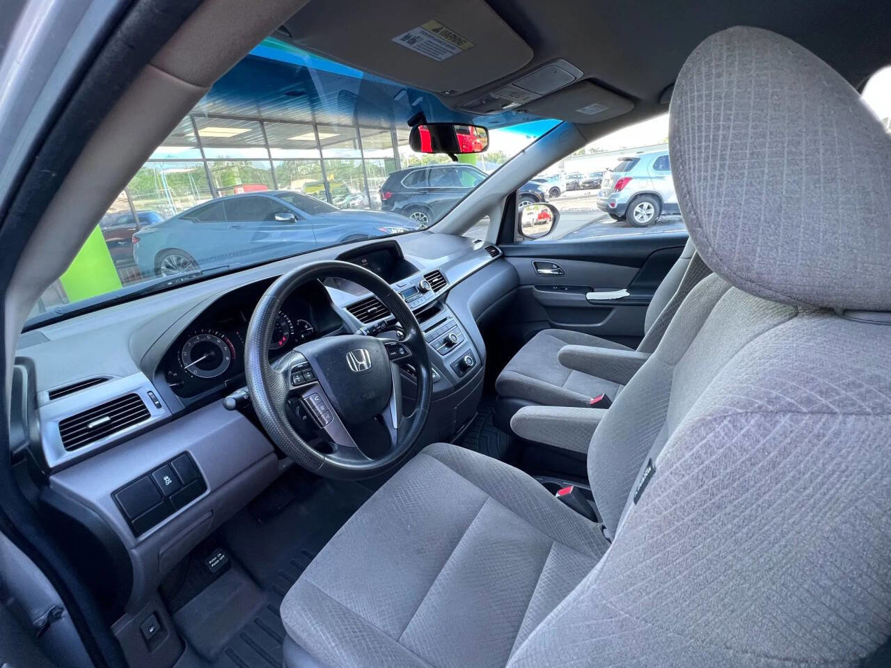 Used 2014 Honda Odyssey LX image 12