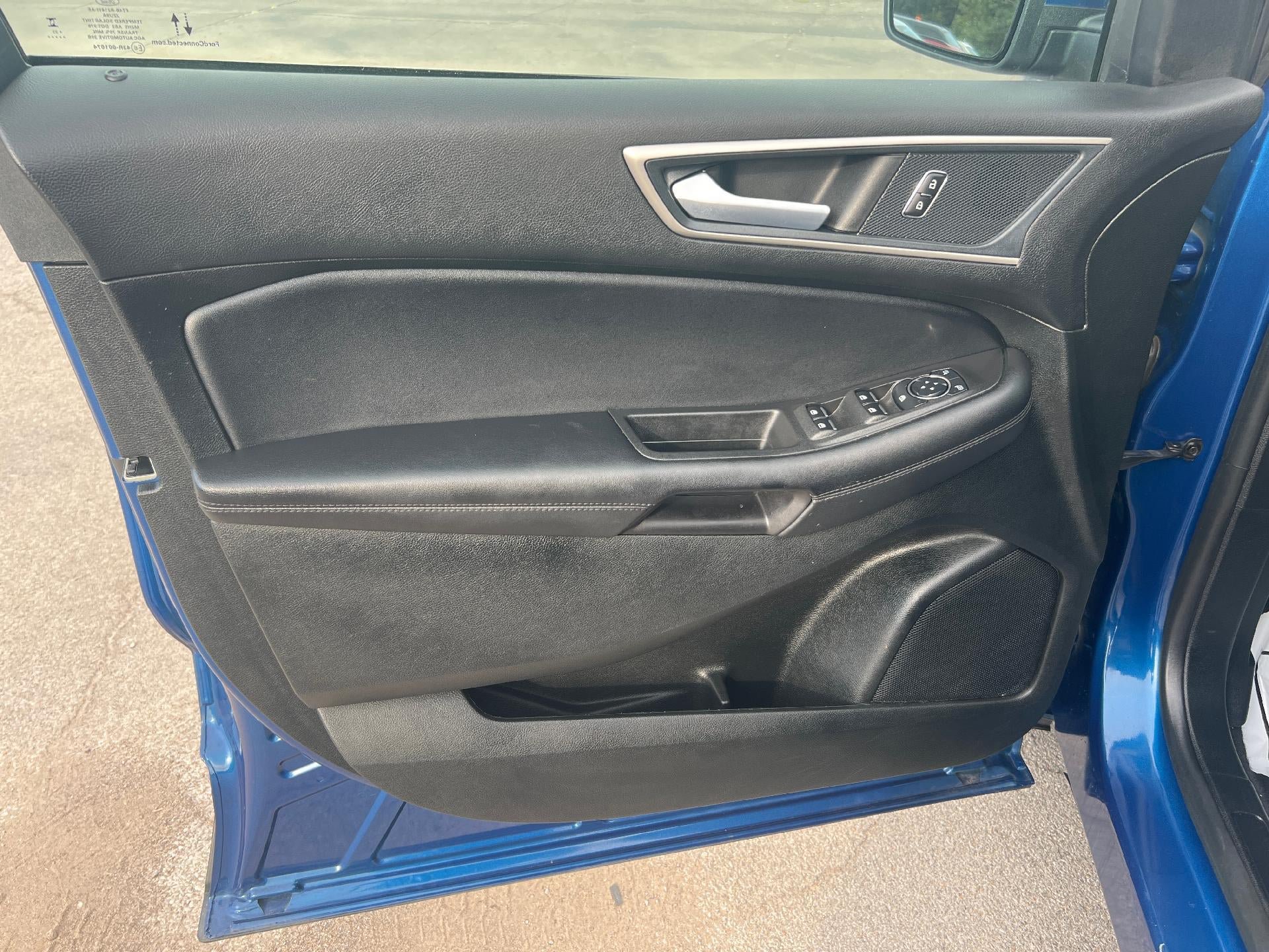 Used 2023 Ford Edge SEL w/ Convenience Package AWD/4WD image 13