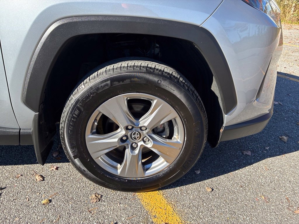 Used 2024 Toyota RAV4 LE AWD/4WD image 47
