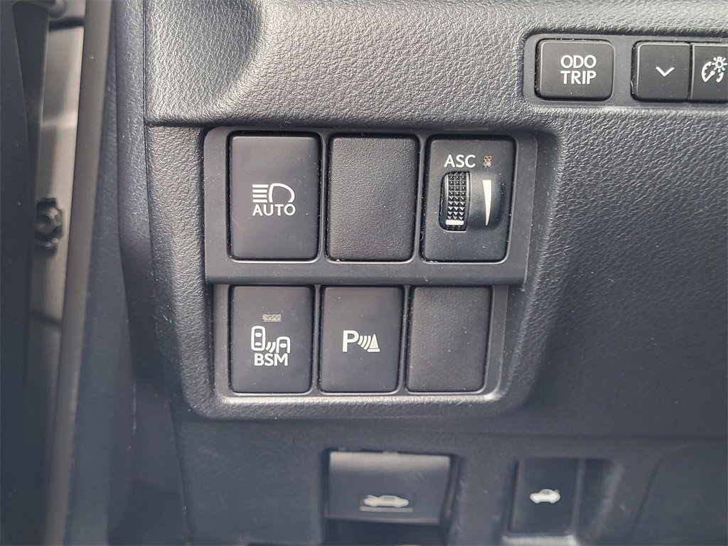 Used 2018 Lexus RC 300 image 33