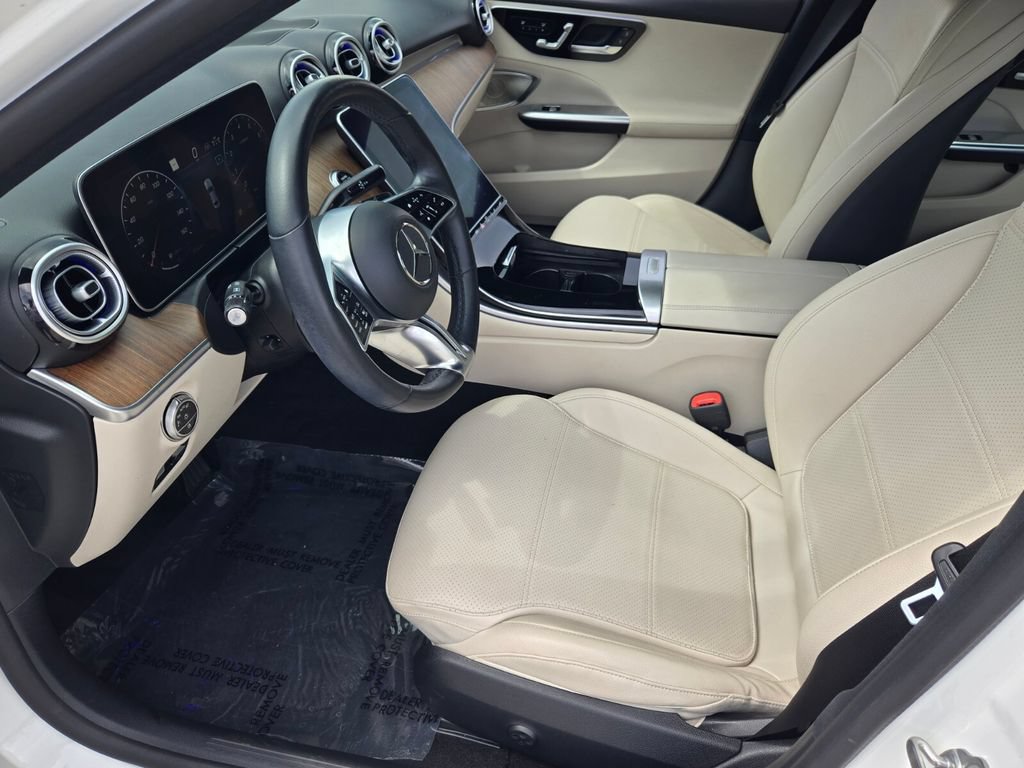 Used 2023 Mercedes-Benz C 300 Sedan image 10