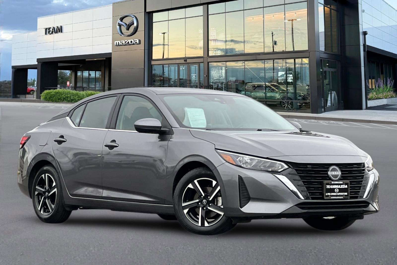 Used 2024 Nissan Sentra SV image 2