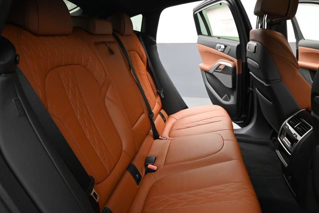 New 2027 BMW X6 M60i AWD/4WD image 24