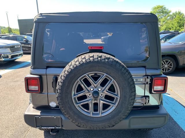 Certified 2025 Jeep Wrangler Unlimited Sport AWD/4WD image 4