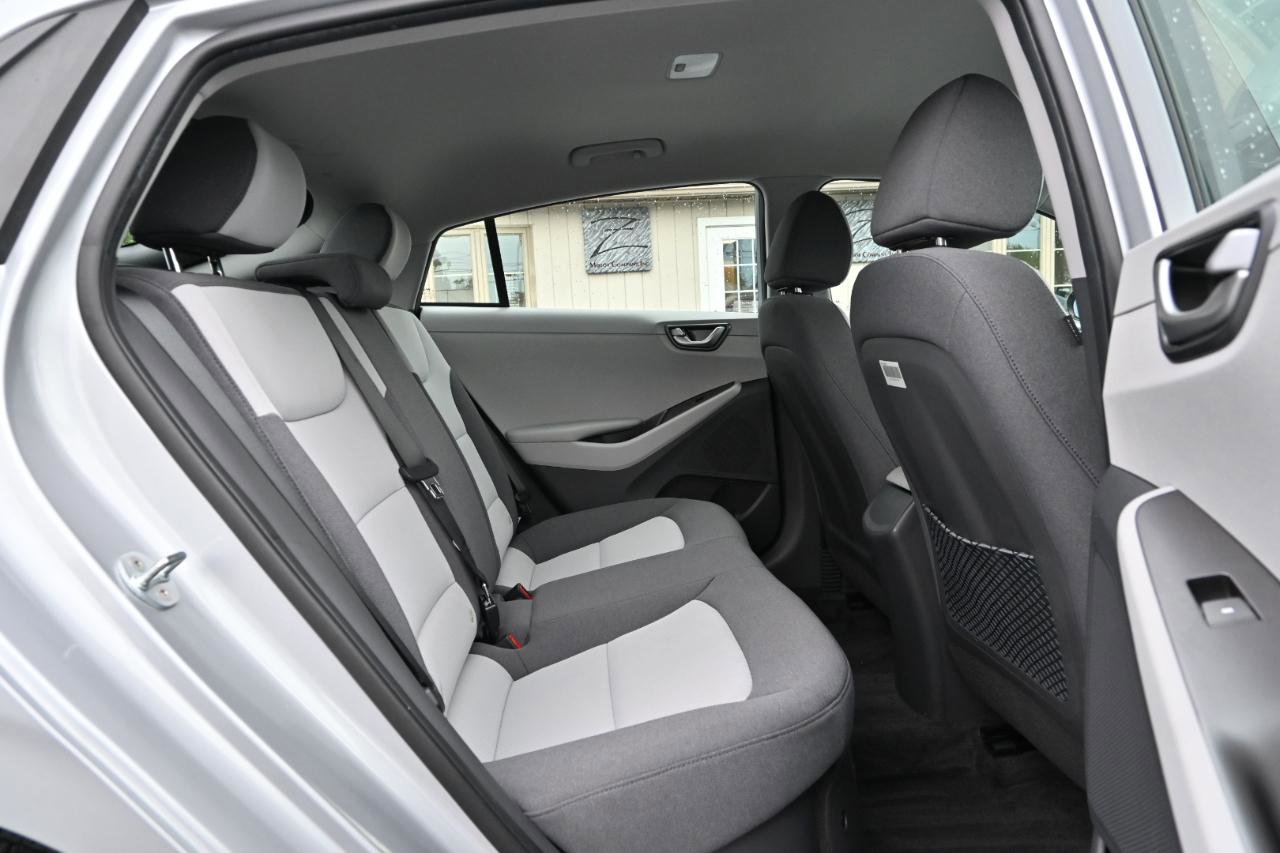 Used 2020 Hyundai Ioniq Blue FWD image 30