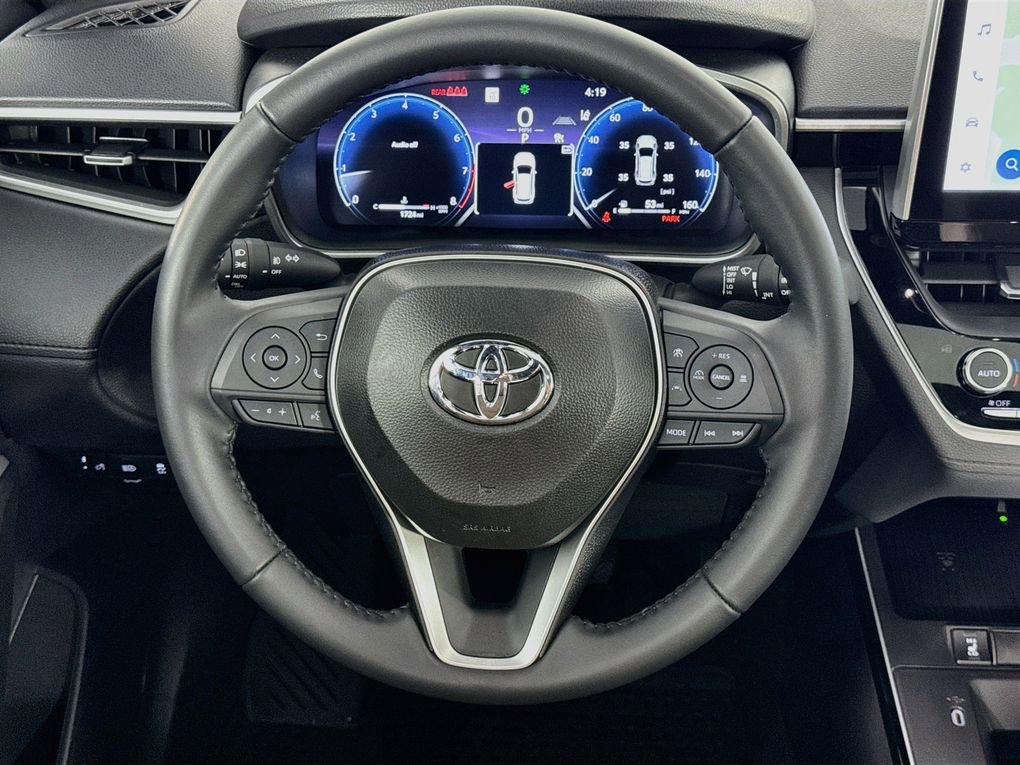 Used 2026 Toyota Corolla Cross XLE w/ Convenience Package FWD image 39