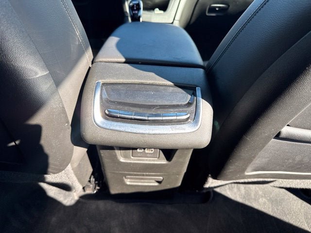 Used 2025 Cadillac XT6 Luxury FWD image 26
