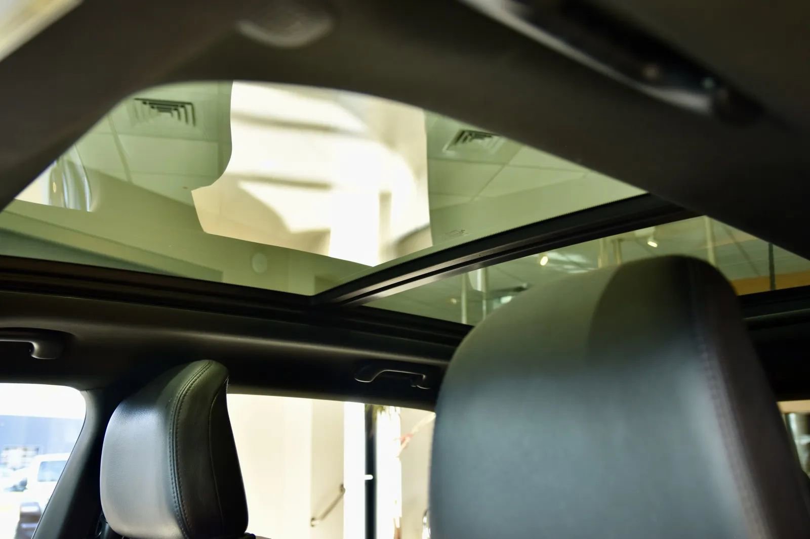 Used 2023 Jeep Compass Trailhawk w/ Trailhawk Elite Group image 19