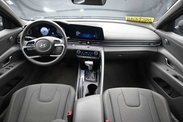 Used 2024 Hyundai Elantra SEL FWD image 47