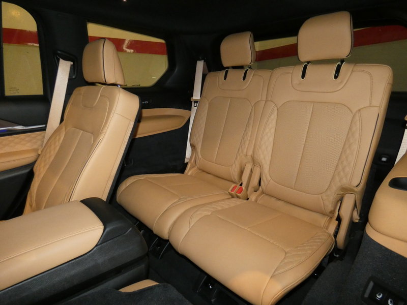 Used 2024 Jeep Grand Cherokee L Summit w/ Advanced Protech Group IV AWD/4WD image 31