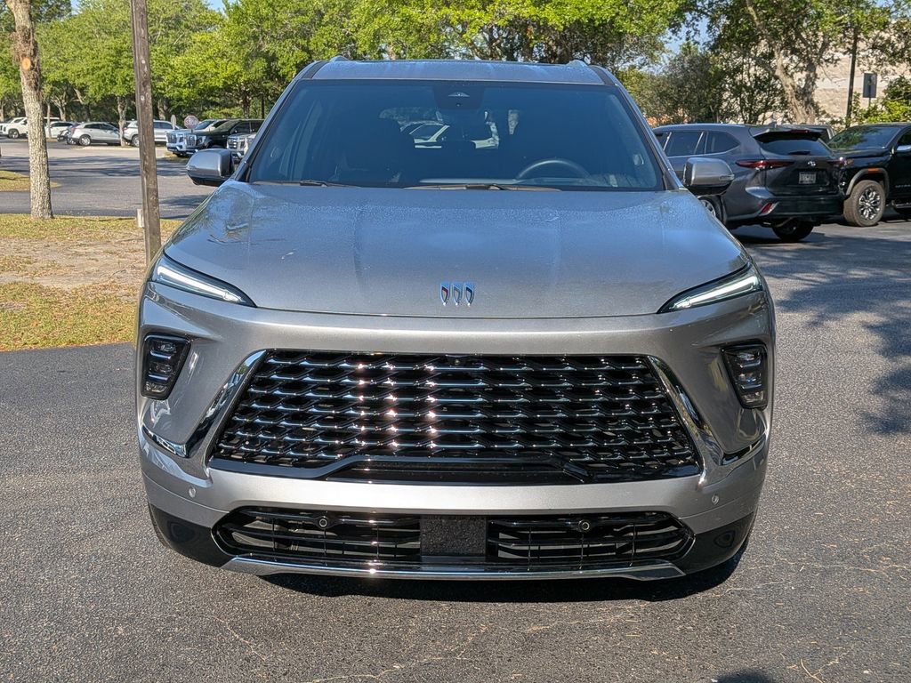 Used 2025 Buick Enclave Avenir w/ Super Cruise Package FWD image 9