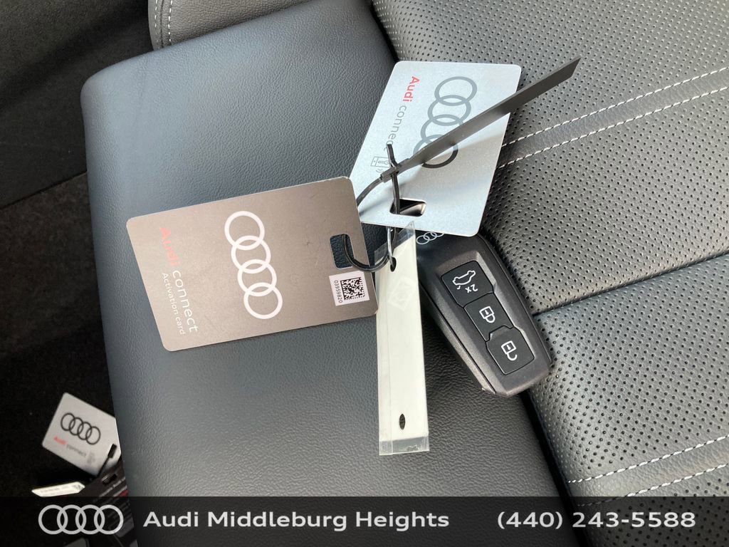 Used 2025 Audi Q5 Premium Plus w/ Premium Plus image 32