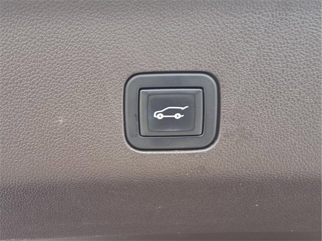 Certified 2021 GMC Yukon Denali w/ Denali Premium Package image 31