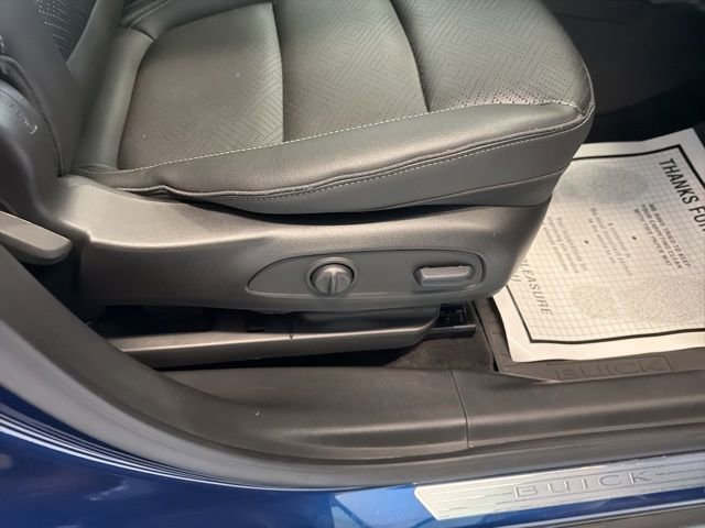 Used 2023 Buick Encore GX Essence w/ Experience Buick Package AWD/4WD image 15