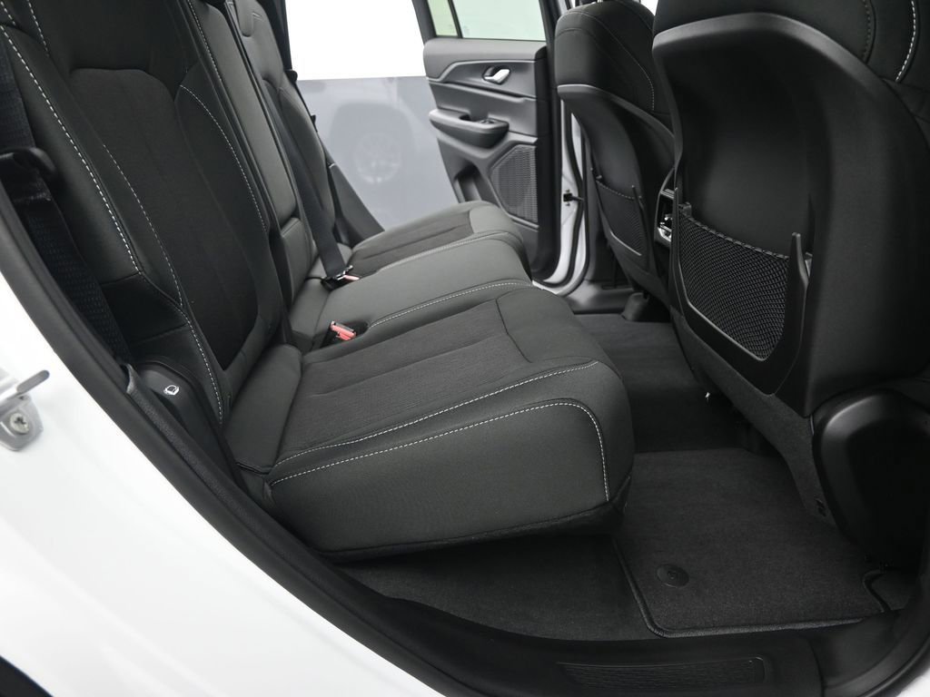 New 2025 Jeep Grand Cherokee Laredo X w/ Luxury Tech Group I image 13