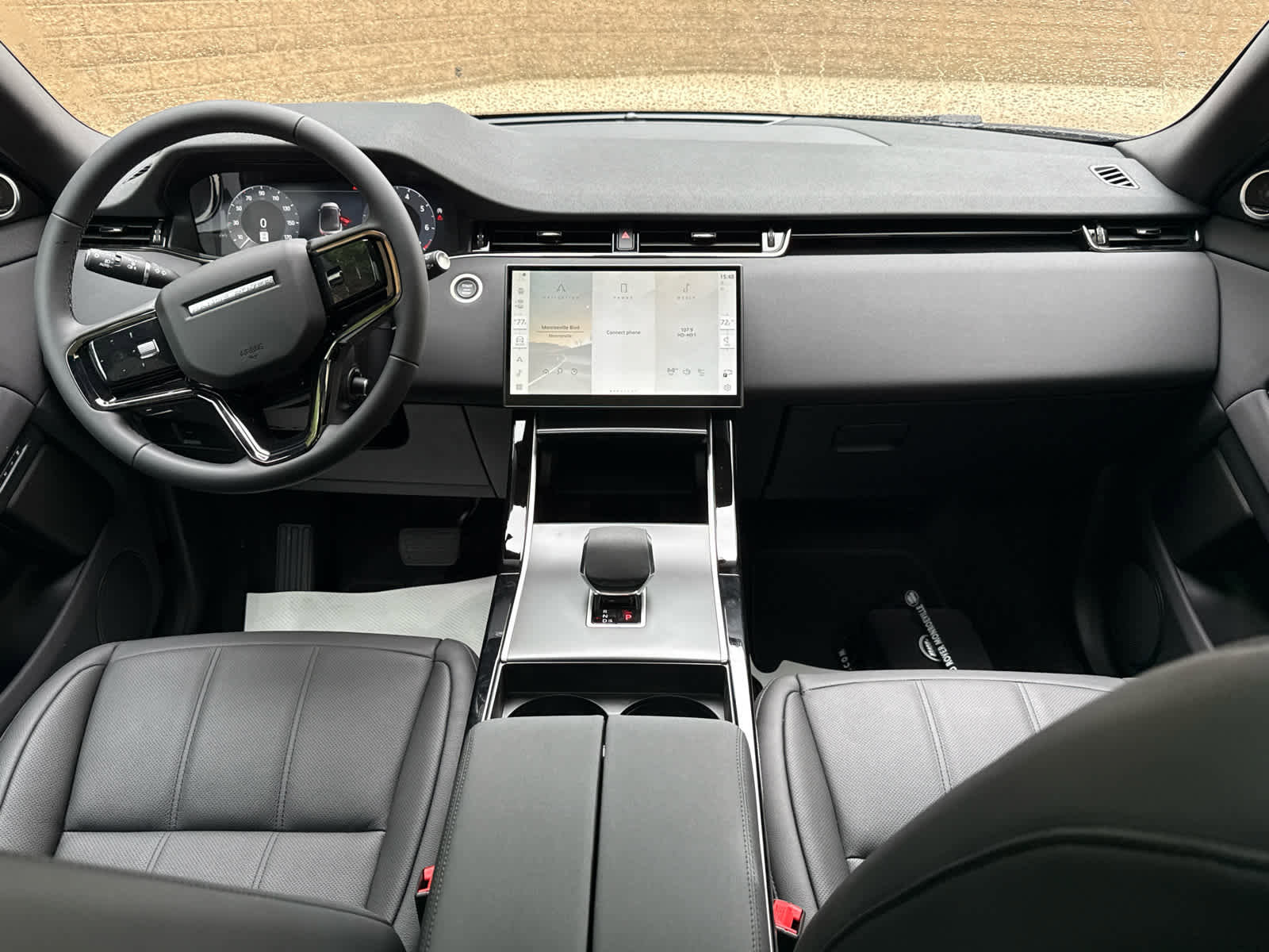 Used 2026 Land Rover Range Rover Evoque S image 8