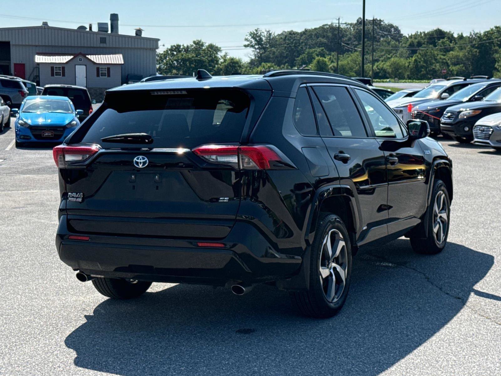 Used 2021 Toyota RAV4 SE image 24