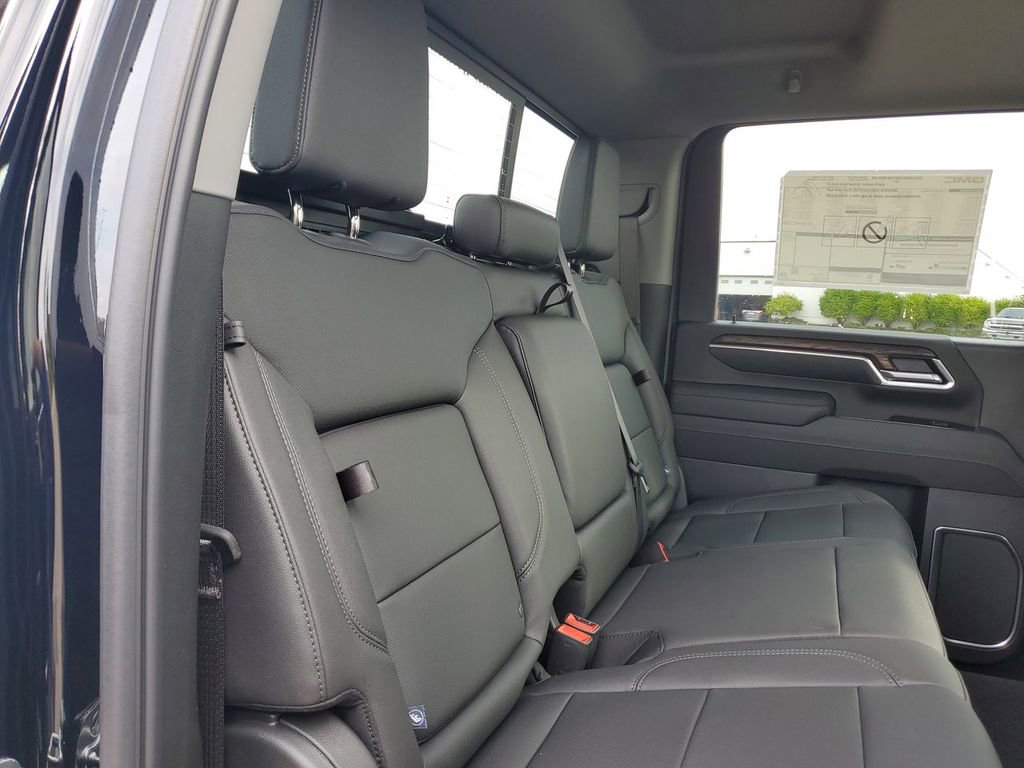 New 2025 GMC Sierra 2500 SLT w/ SLT Premium Package image 29